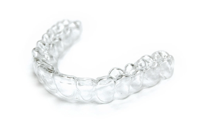 Clear aligners to straighten teeth